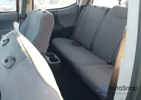 2018 Toyota Tacoma Sr z USA, uszkodzony, nr VIN 5TFAX5GN1JX114953